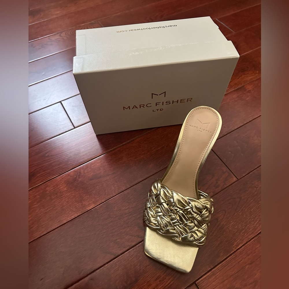 NWOT Mark Fisher Draya Sandals in Gold